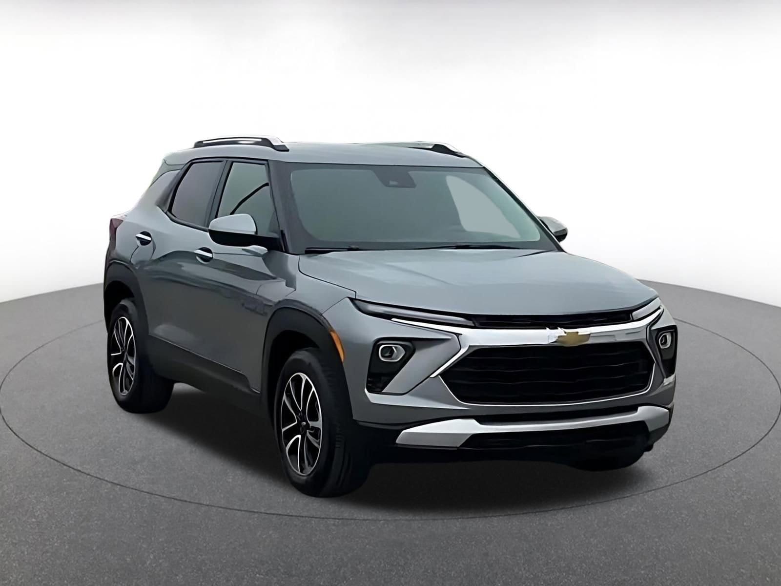 Thumbnail: 2025 Chevrolet TrailBlazer - 3