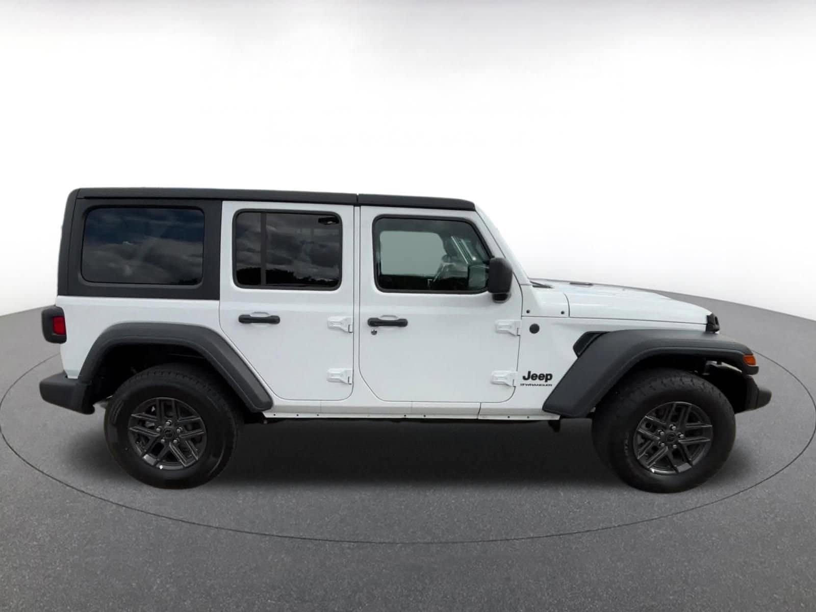 Thumbnail: 2025 Jeep Wrangler - 16