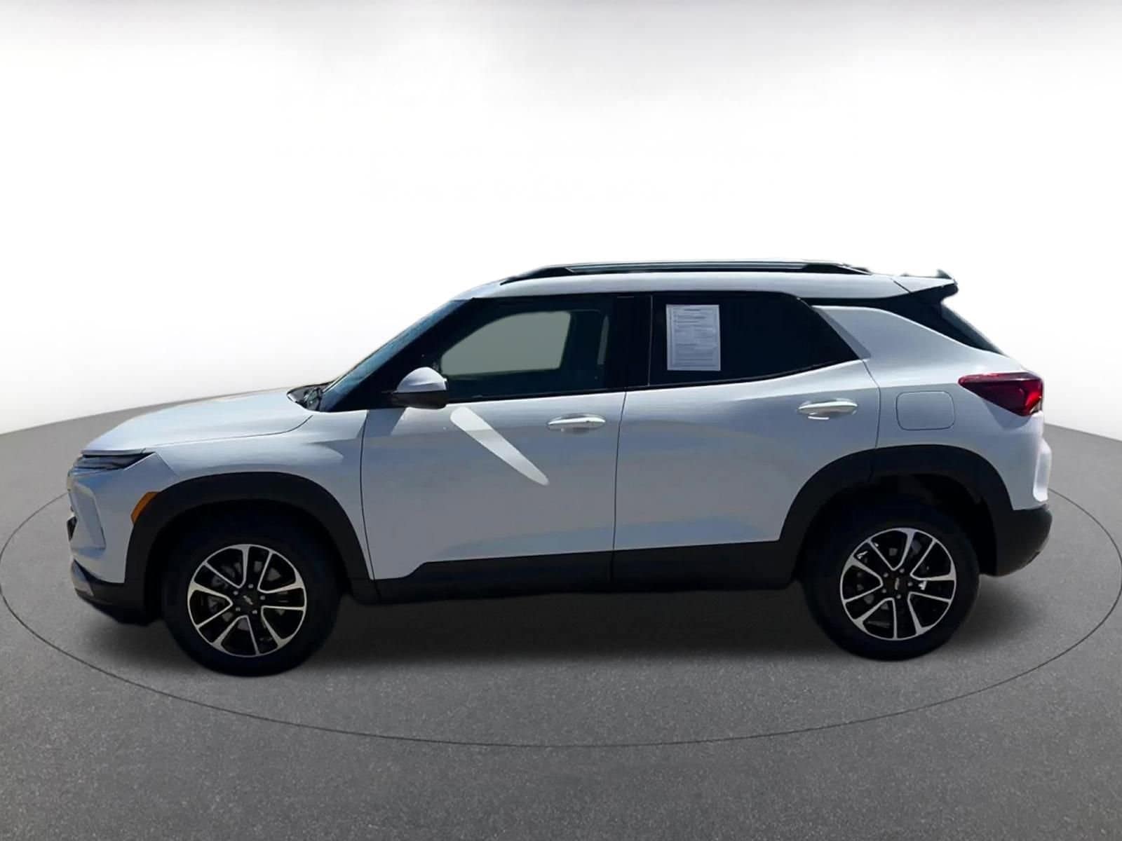 Thumbnail: 2024 Chevrolet TrailBlazer - 8