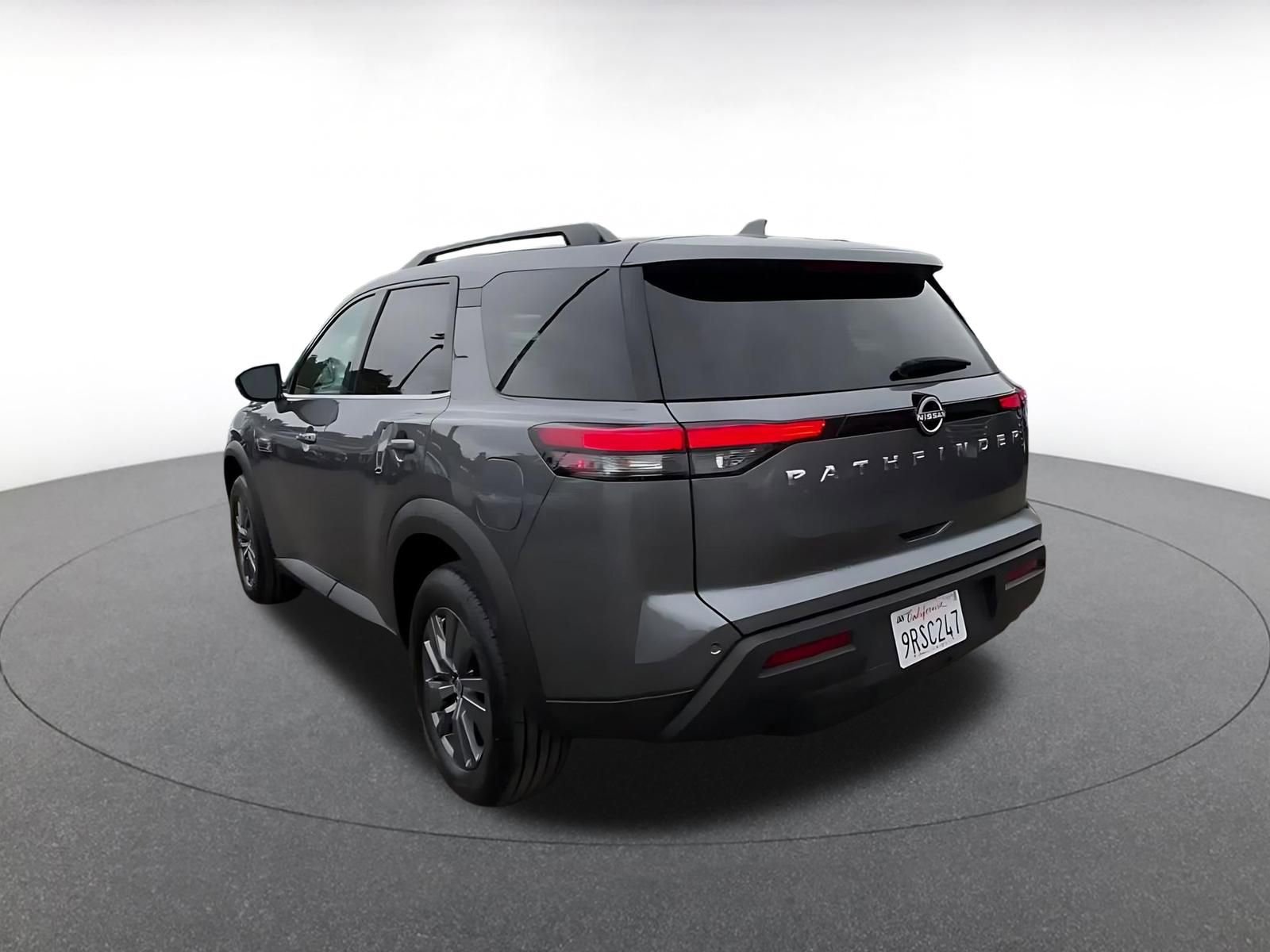 Thumbnail: 2025 Nissan Pathfinder - 11
