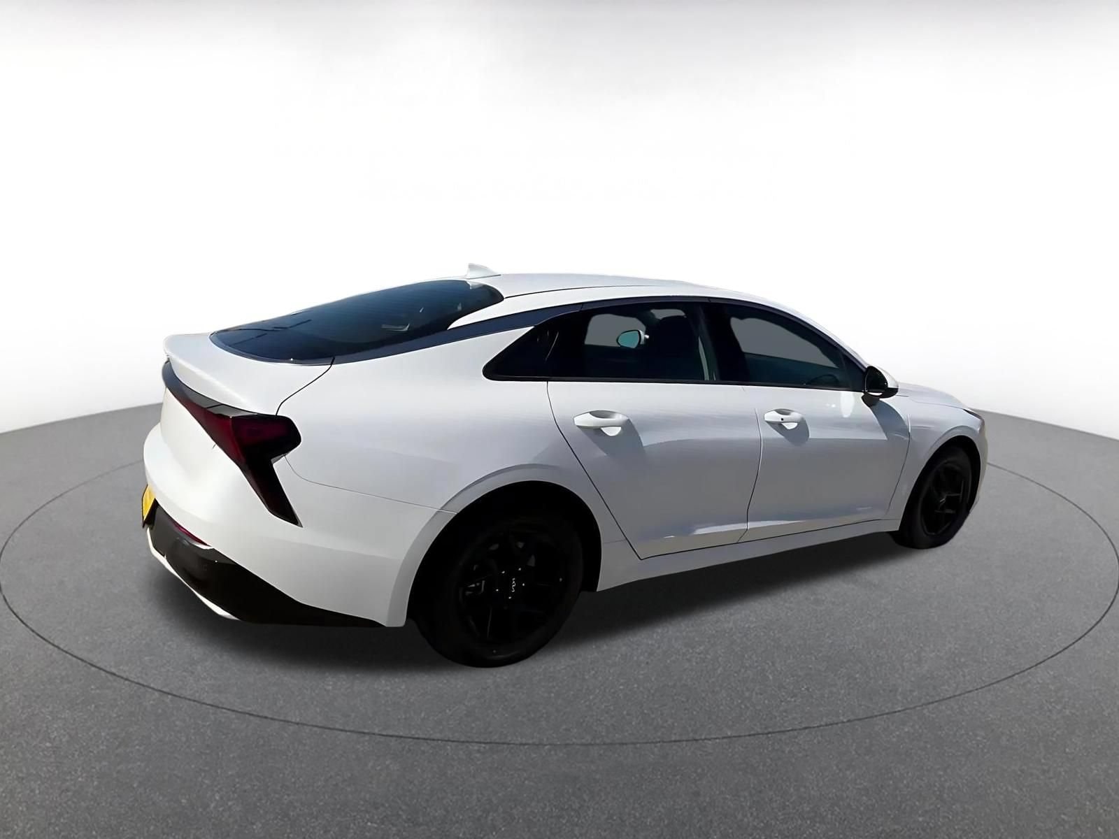 Thumbnail: 2025 Kia K5 - 14