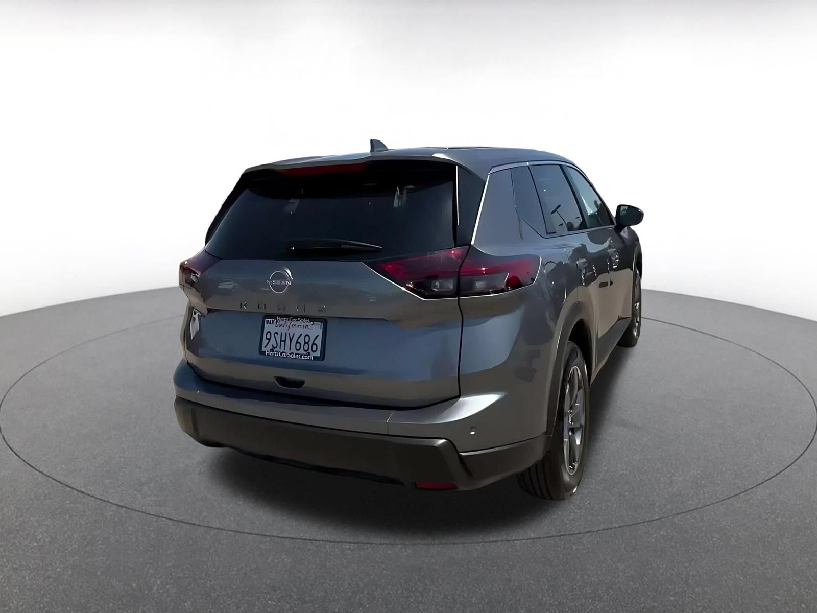 Thumbnail: 2025 Nissan Rogue - 15