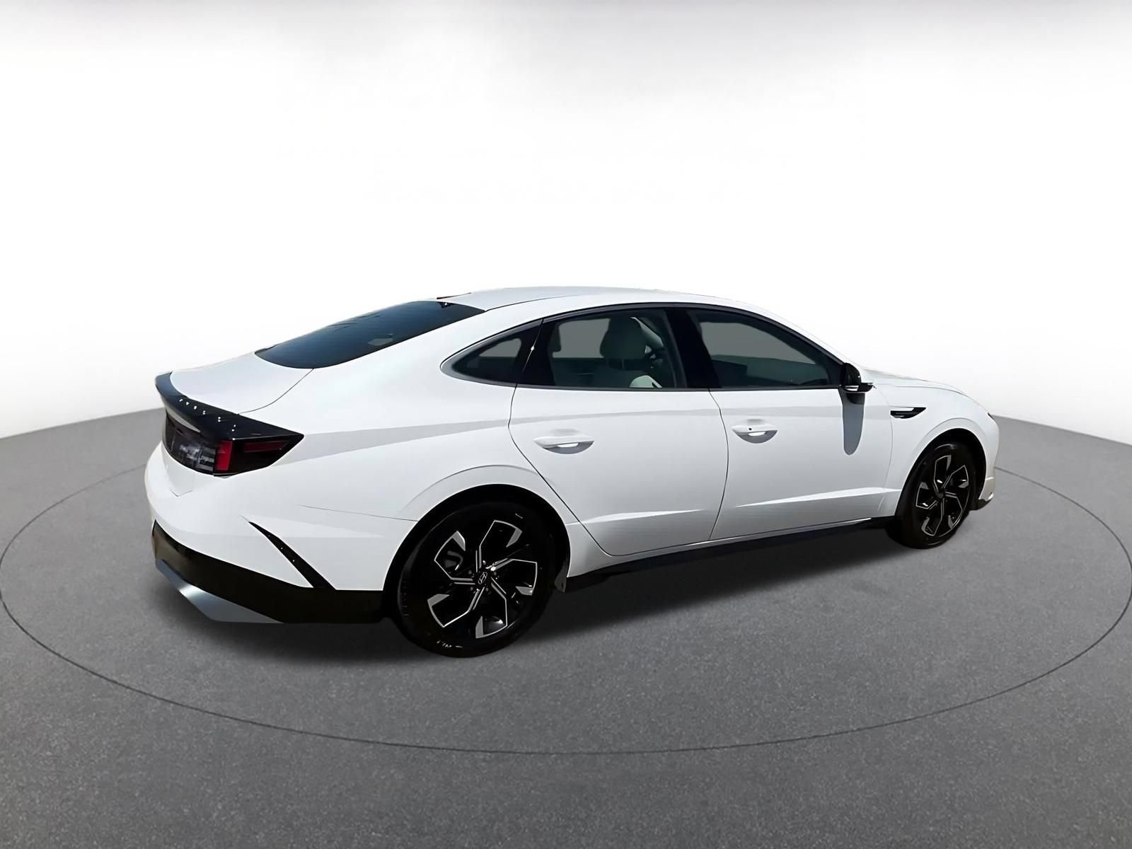 Thumbnail: 2025 Hyundai Sonata - 15