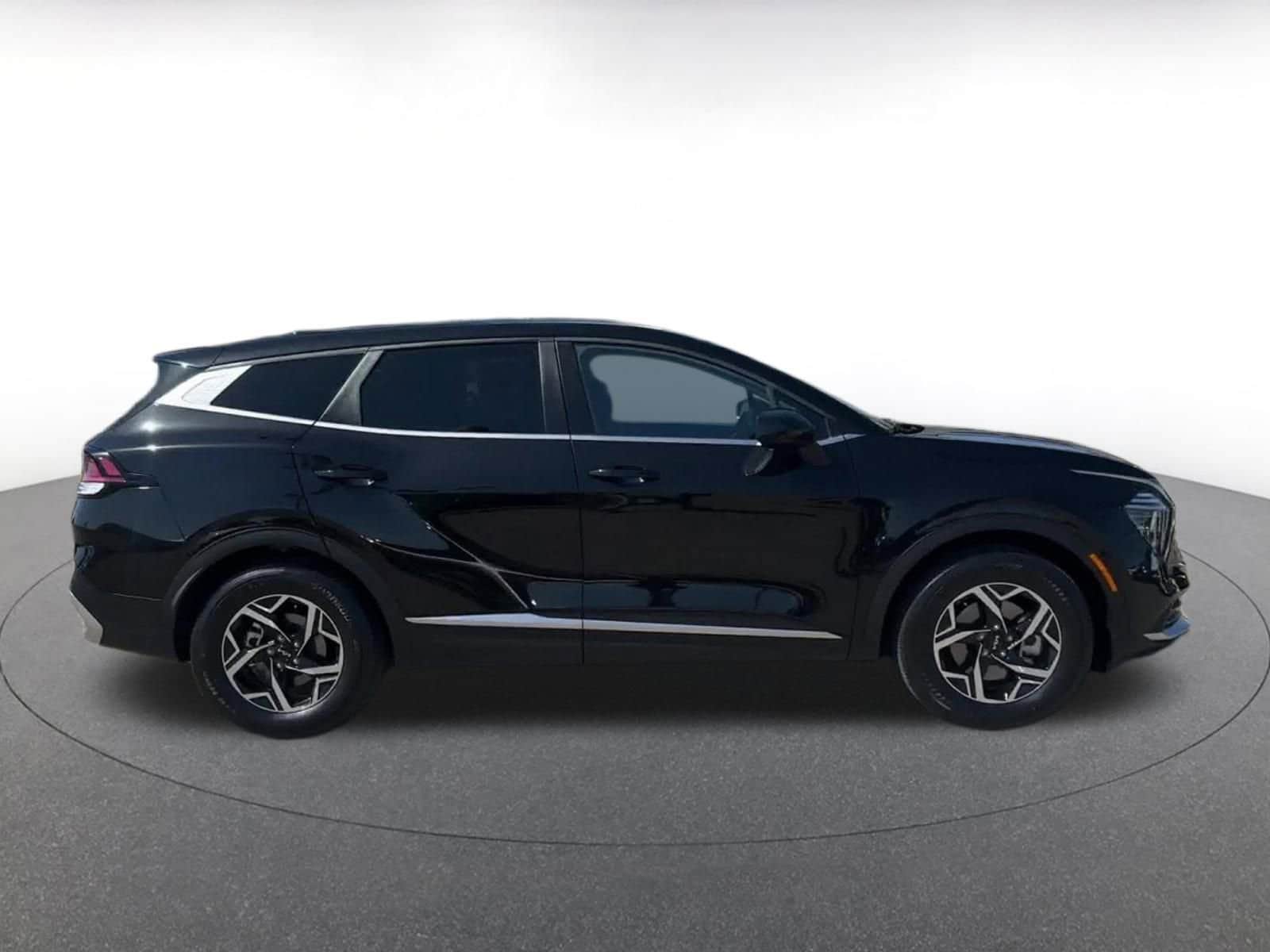 2024 Kia Sportage LX 16