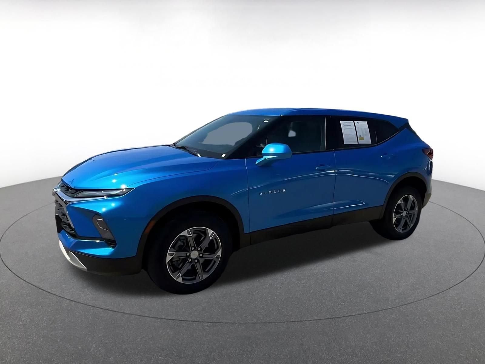 Thumbnail: 2026 Chevrolet Blazer - 8