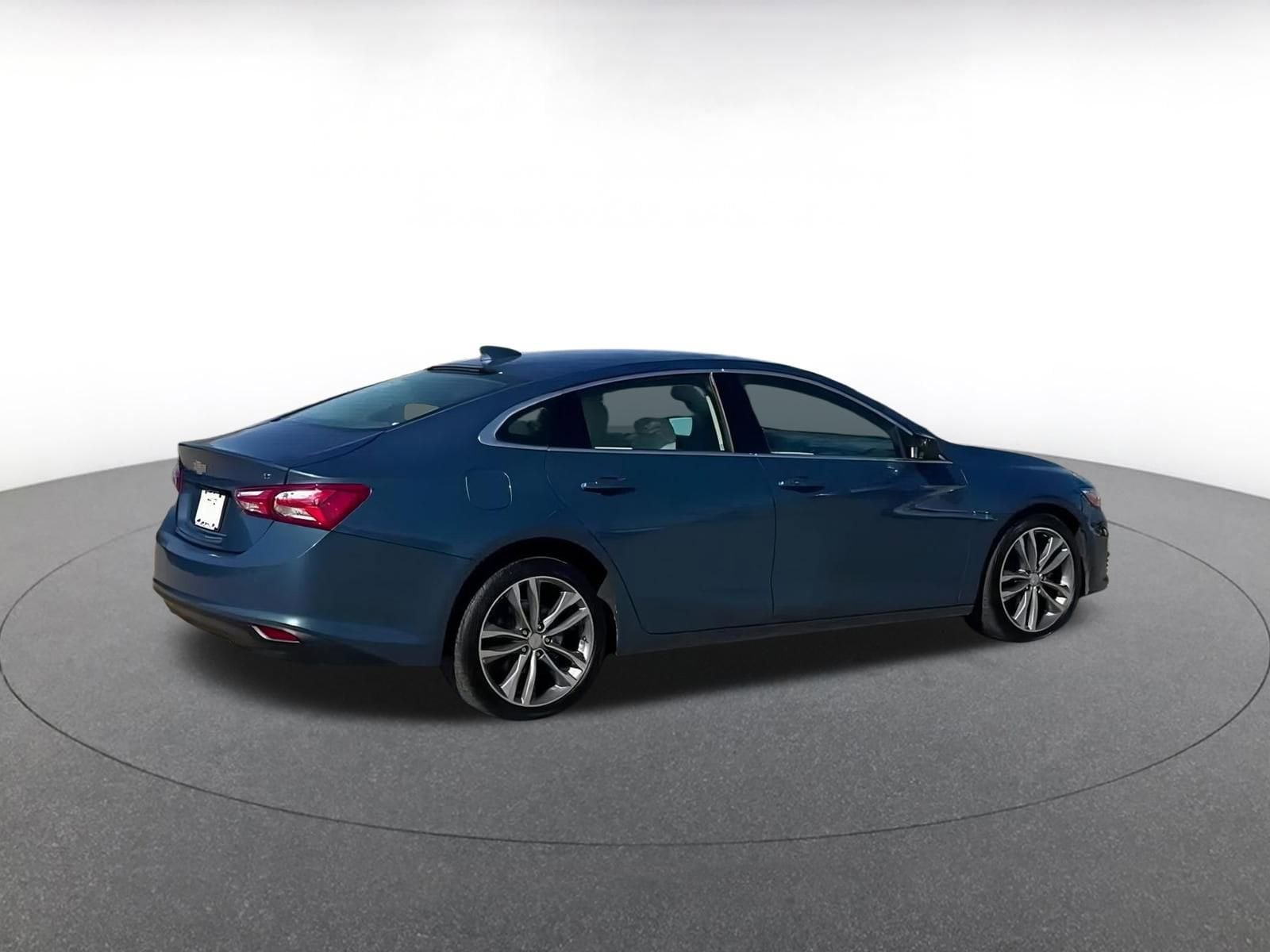 Thumbnail: 2024 Chevrolet Malibu - 15