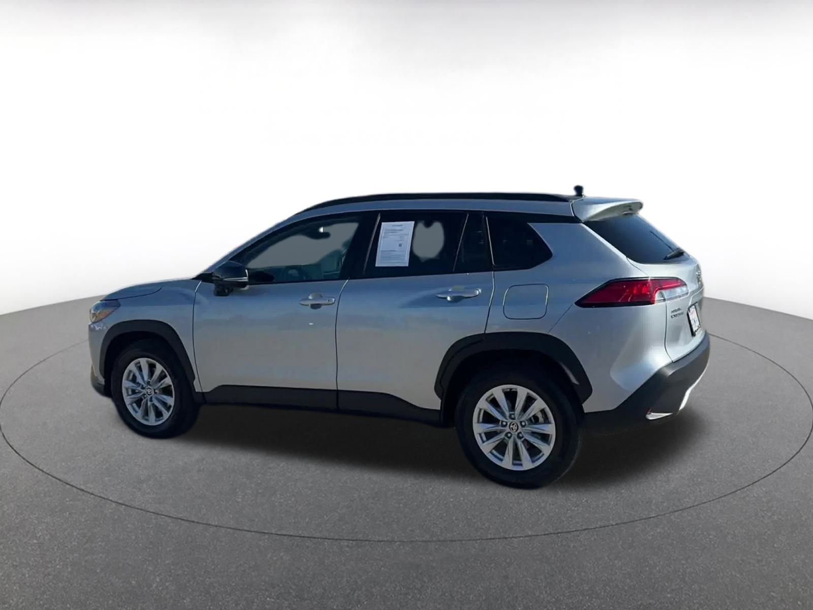 Thumbnail: 2025 Toyota Corolla Cross - 10