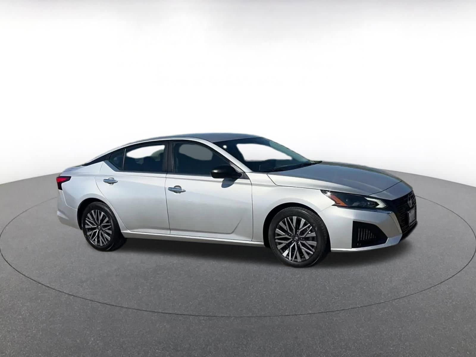 Thumbnail: 2024 Nissan Altima - 2
