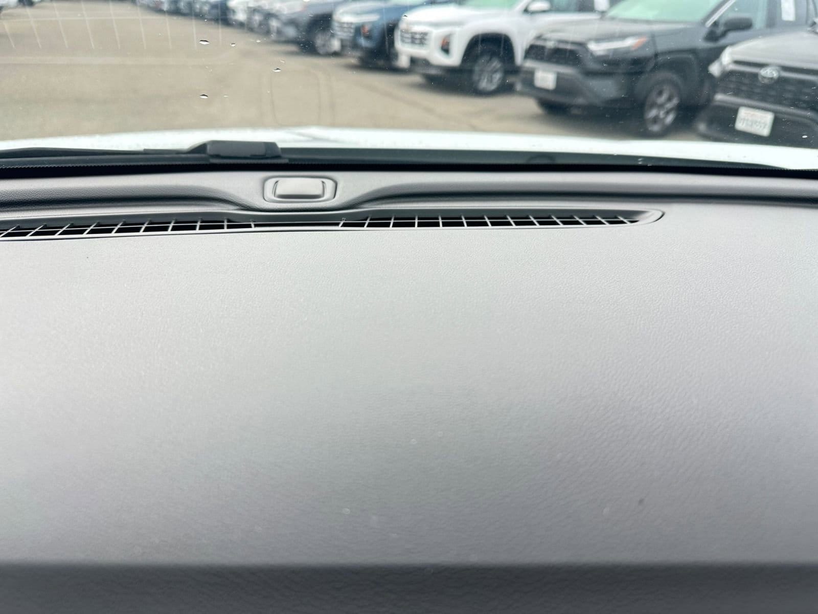 Thumbnail: 2025 Buick Encore GX - 18