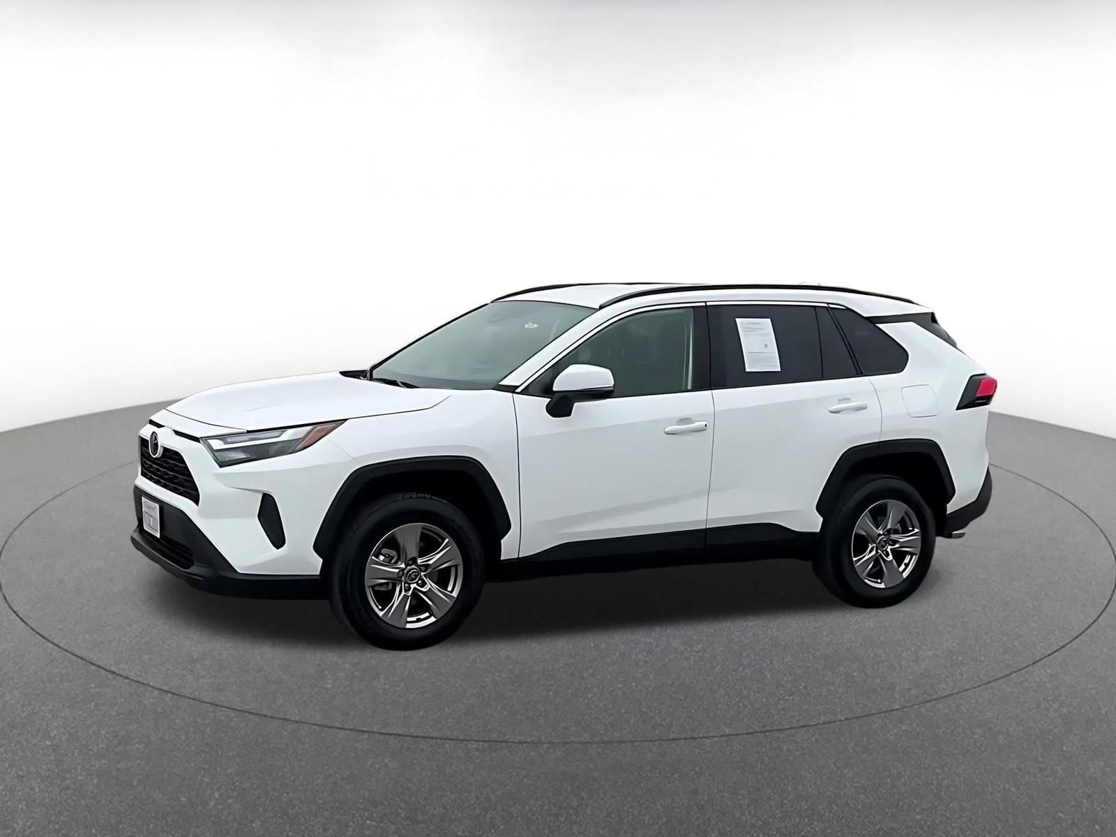 Thumbnail: 2025 Toyota RAV4 - 8