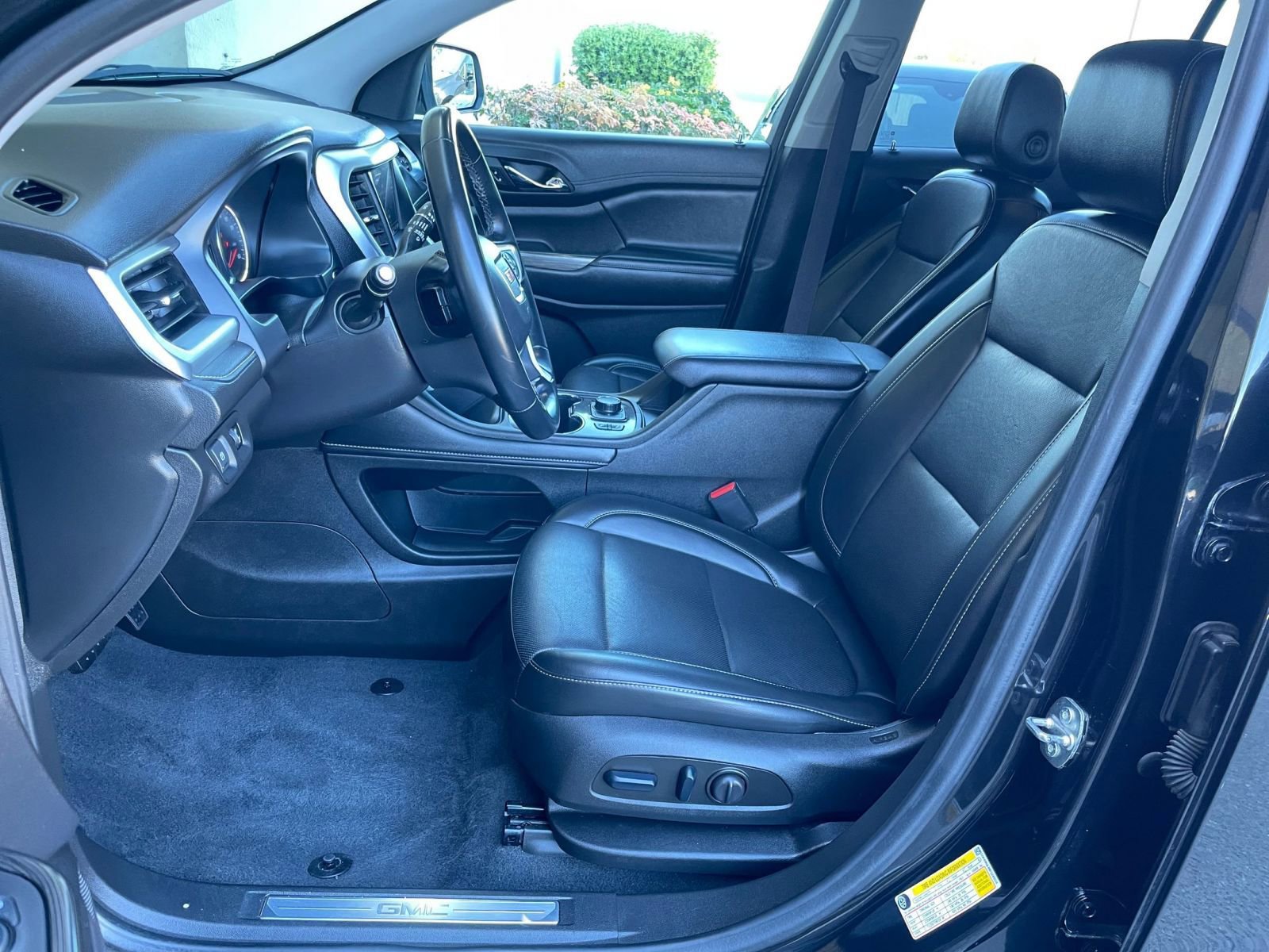 Thumbnail: 2023 GMC Acadia - 29