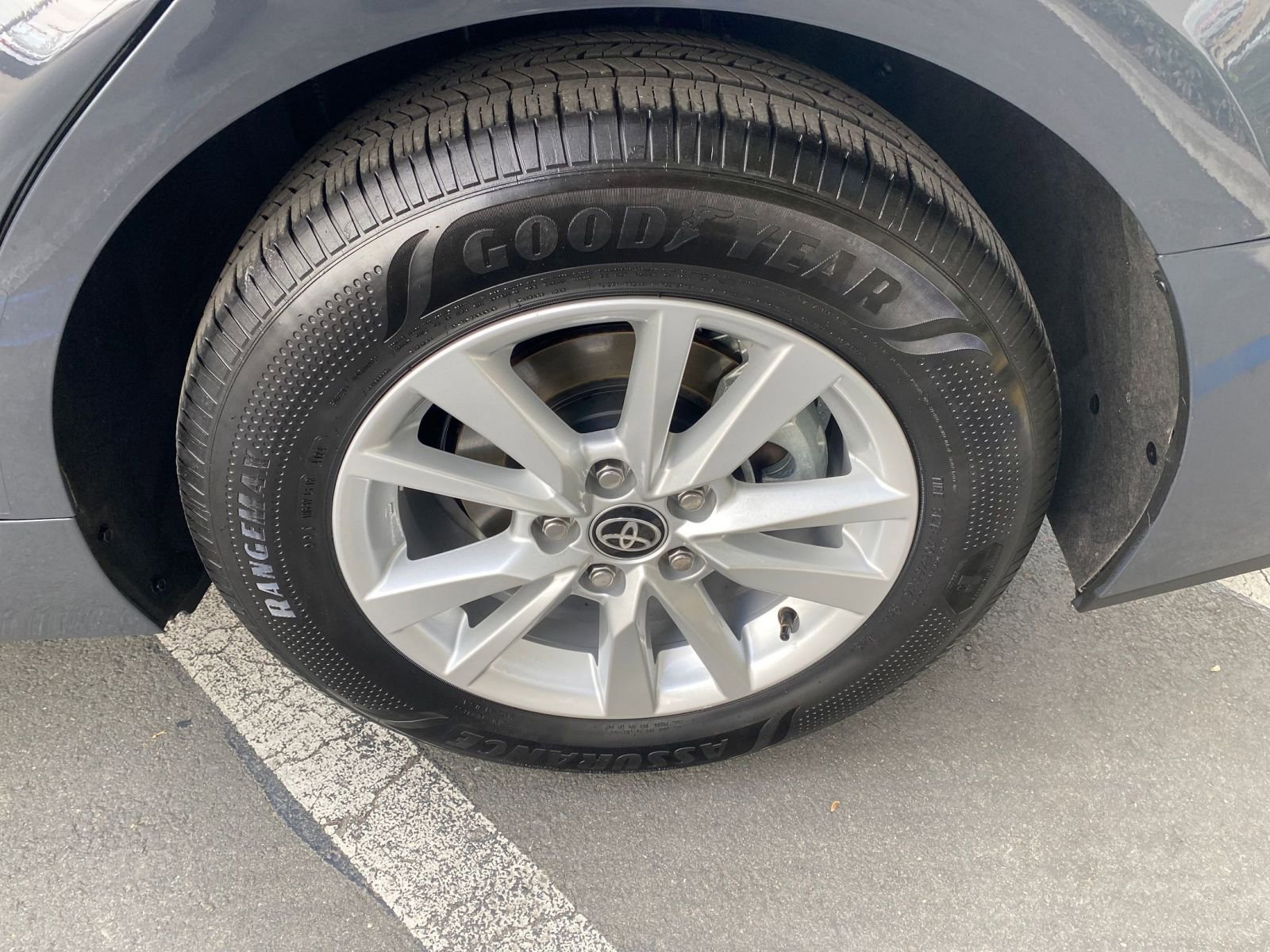 Thumbnail: 2025 Toyota Camry - 30