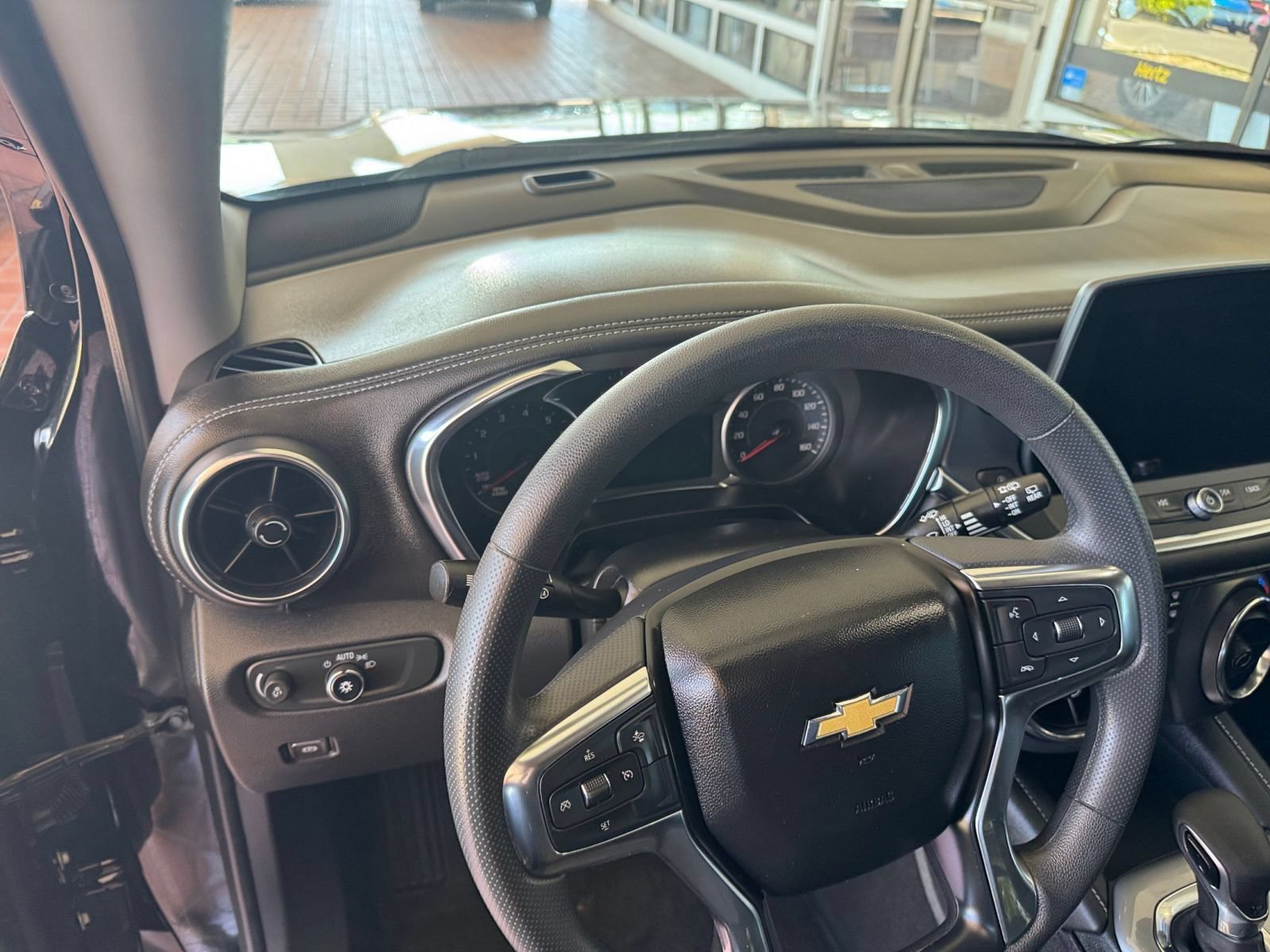 Thumbnail: 2025 Chevrolet Blazer - 30