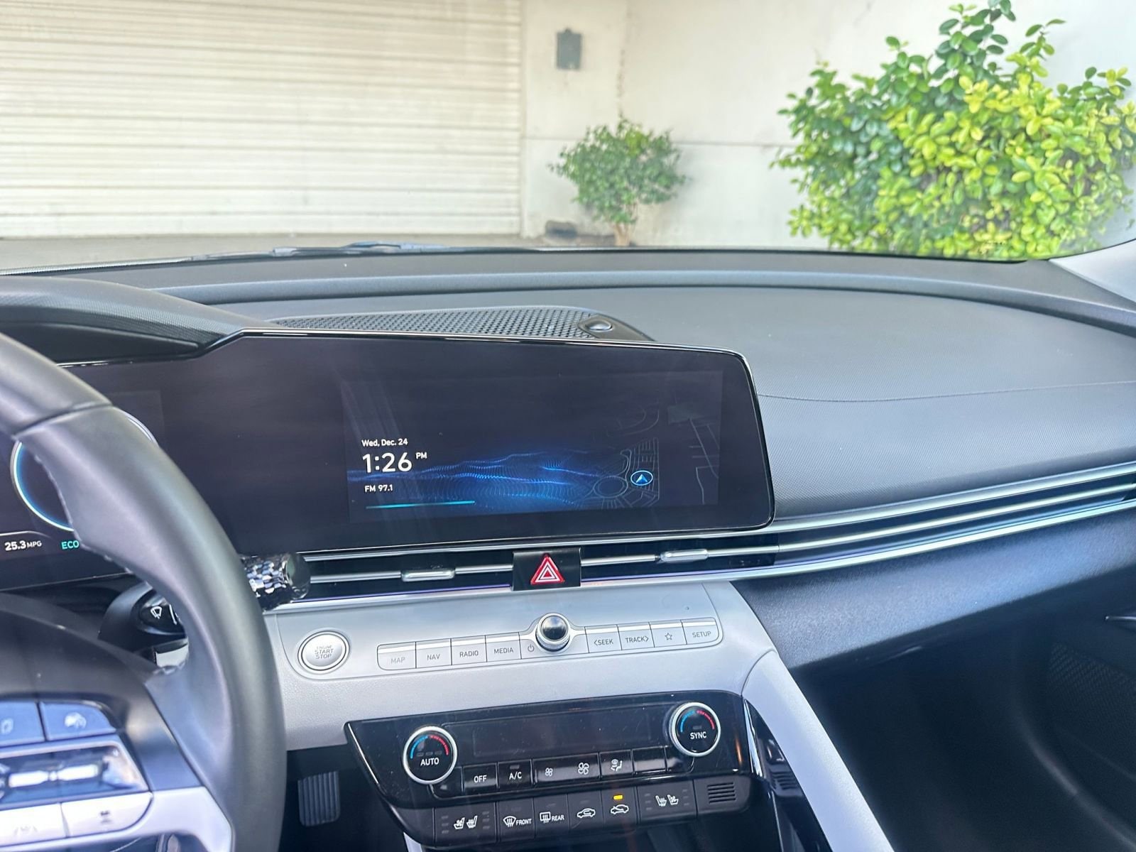 Thumbnail: 2025 Hyundai Elantra - 21