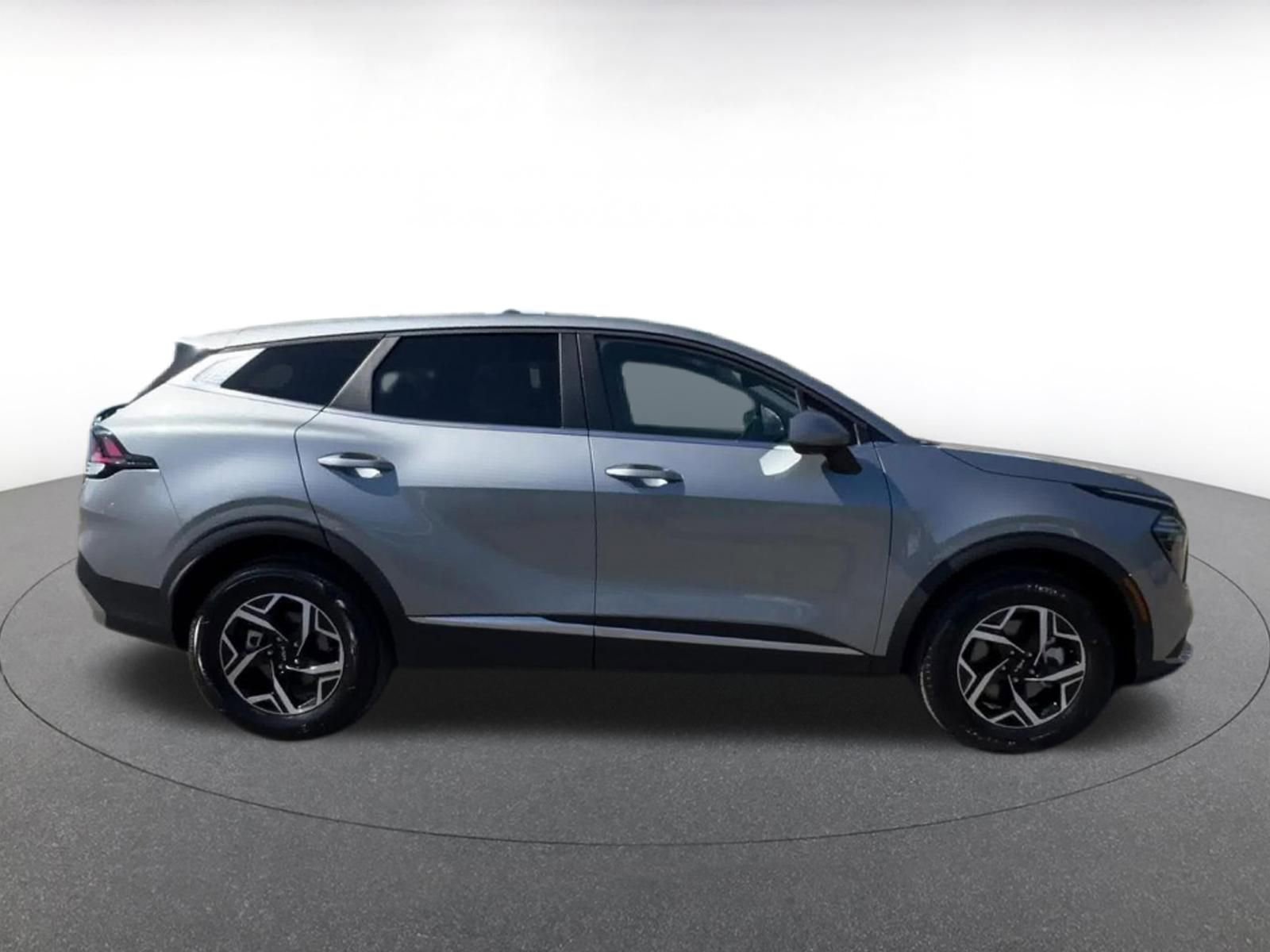 Thumbnail: 2025 Kia Sportage - 16