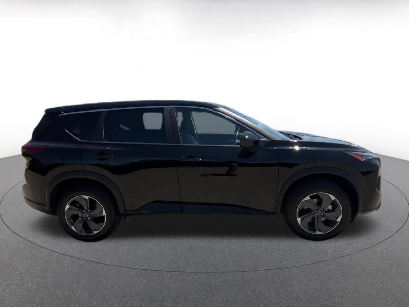 Thumbnail: 2025 Nissan Rogue - 13