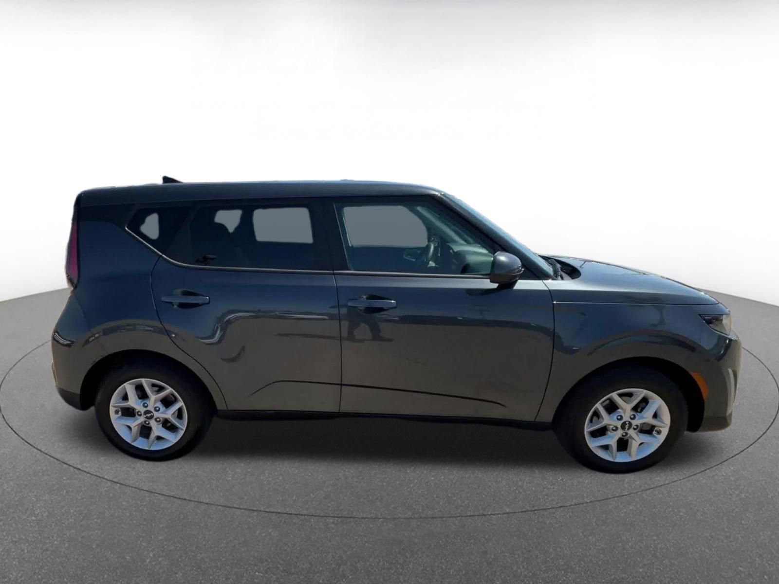 Thumbnail: 2025 Kia Soul - 16