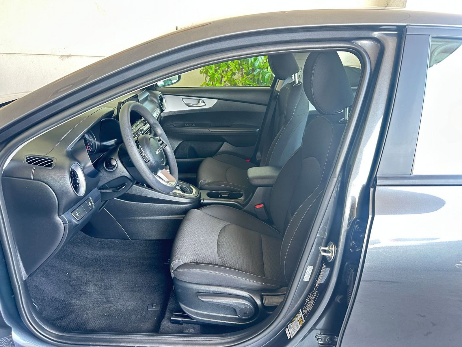 2024 Volkswagen Taos S 27