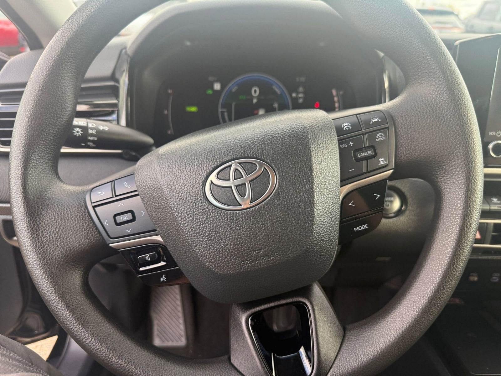 Thumbnail: 2025 Toyota Camry - 27