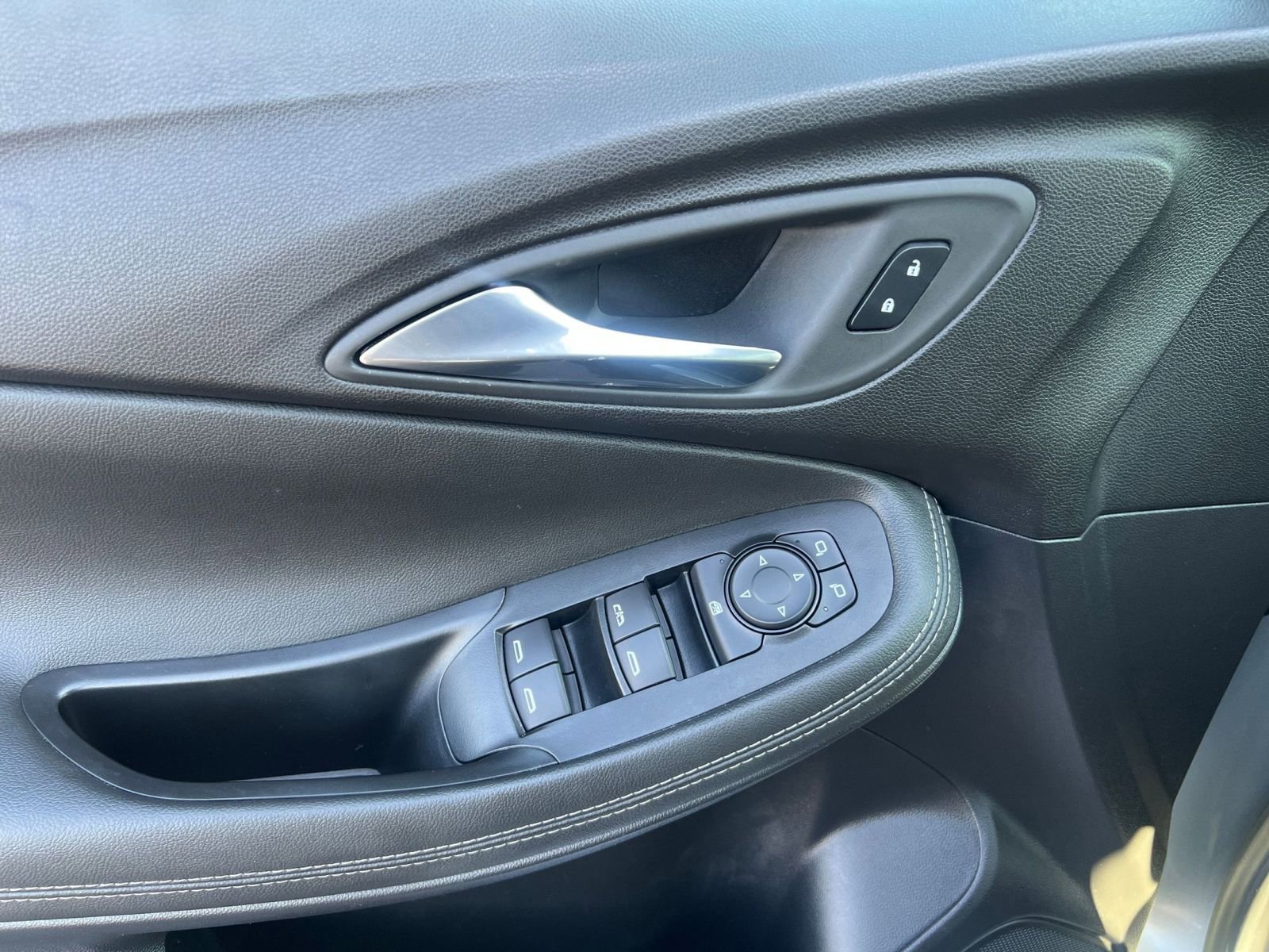 Thumbnail: 2025 Buick Encore GX - 20