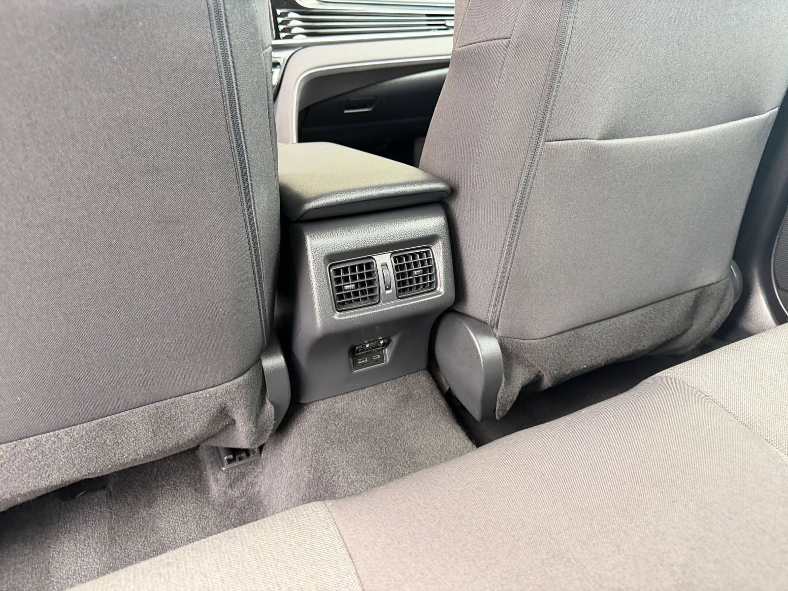 Thumbnail: 2025 Toyota Camry - 23