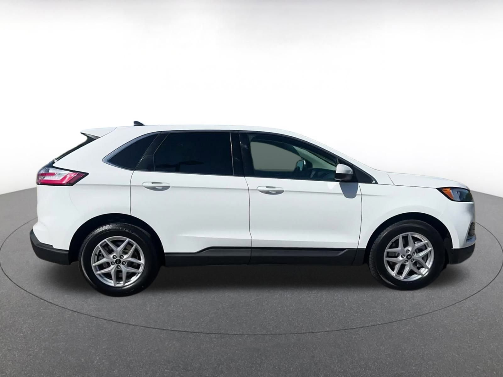 Thumbnail: 2024 Ford Edge - 16