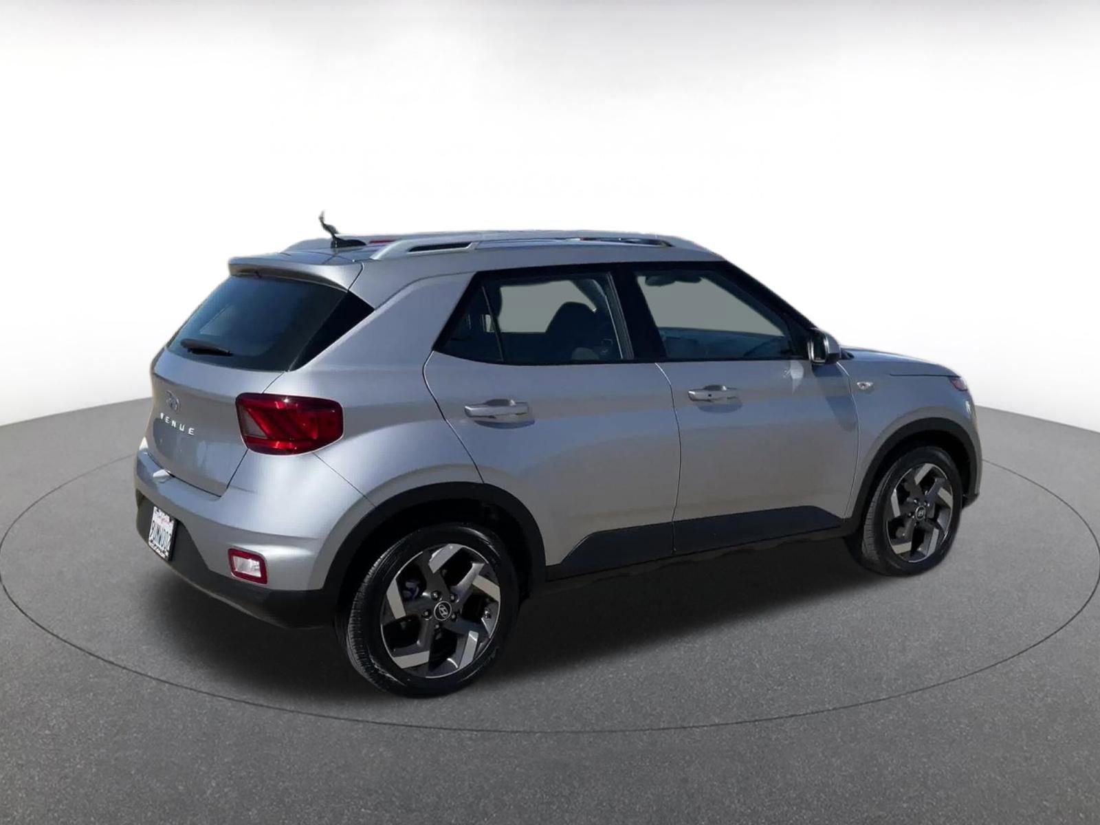 Thumbnail: 2025 Hyundai Venue - 15