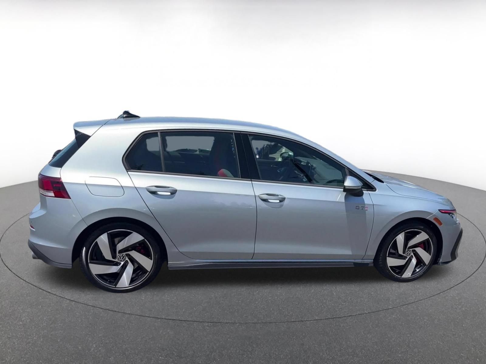 Thumbnail: 2026 Volkswagen Golf - 15