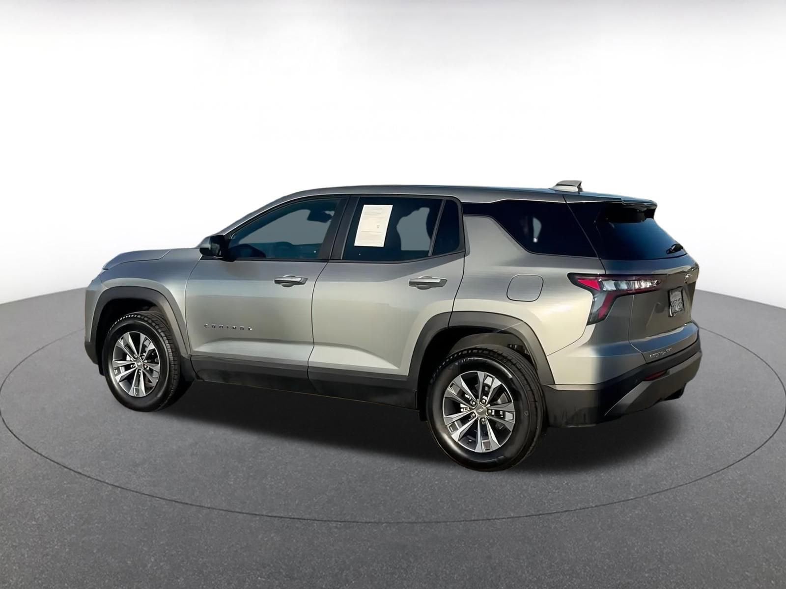 Thumbnail: 2025 Chevrolet Equinox - 10