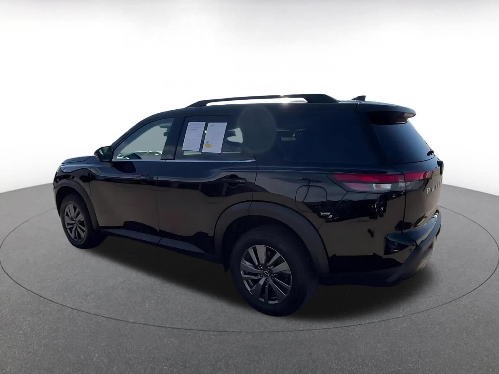 Thumbnail: 2025 Nissan Pathfinder - 9