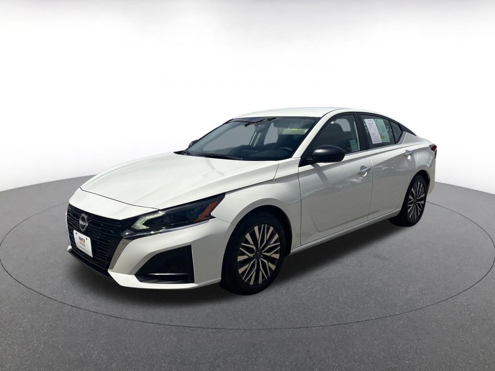 Thumbnail: 2025 Nissan Altima - 4
