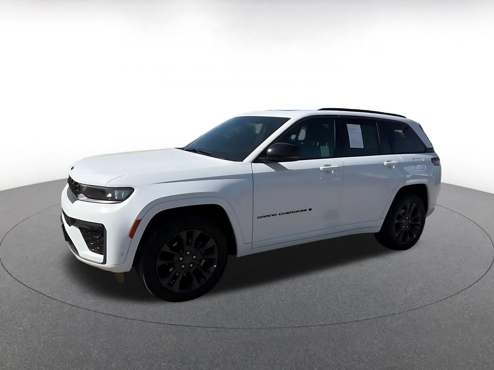 Thumbnail: 2026 Jeep Grand Cherokee - 7