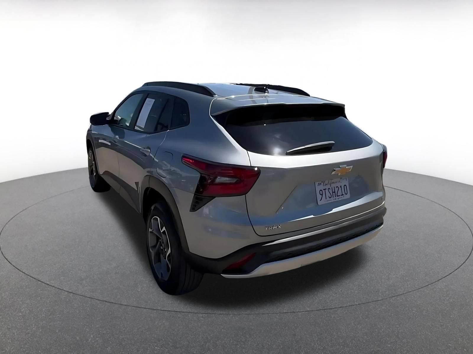 Thumbnail: 2025 Chevrolet Trax - 10