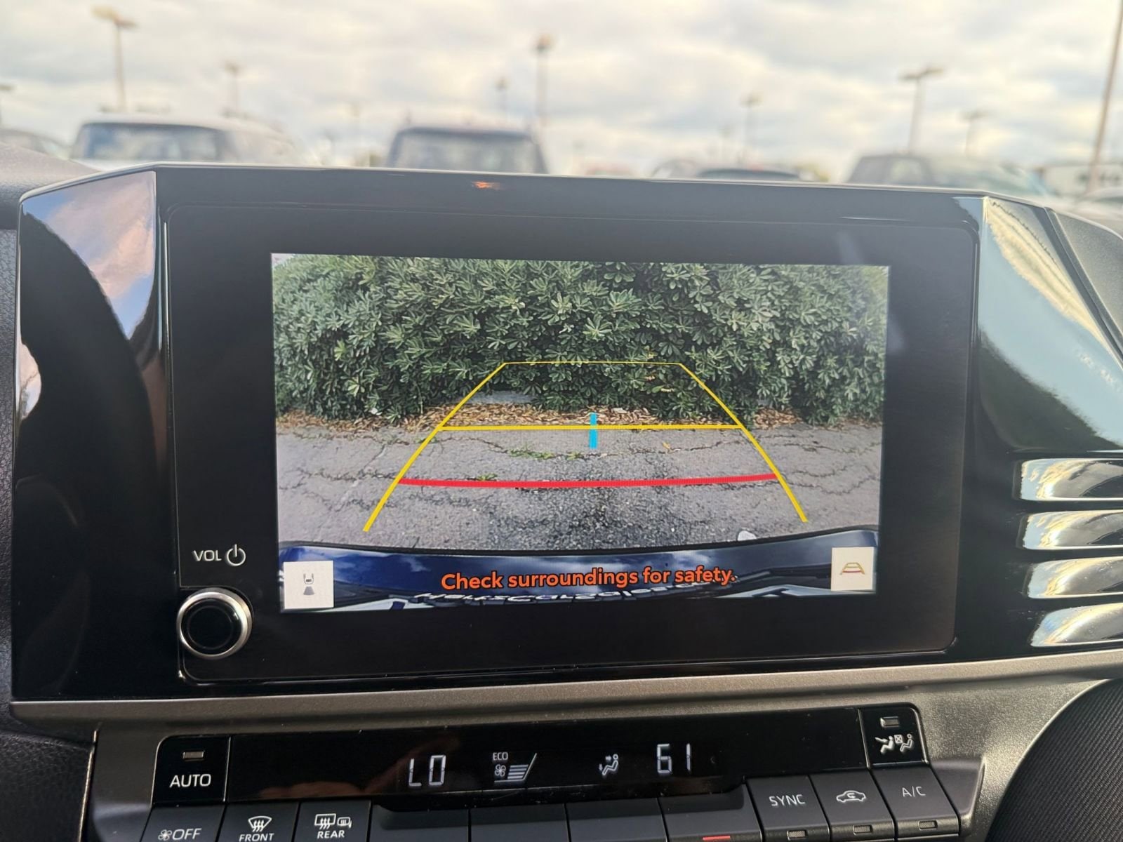 Thumbnail: 2025 Toyota Camry - 17