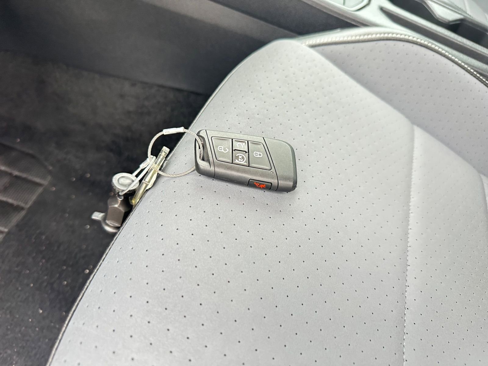 Thumbnail: 2025 Volkswagen Jetta - 22