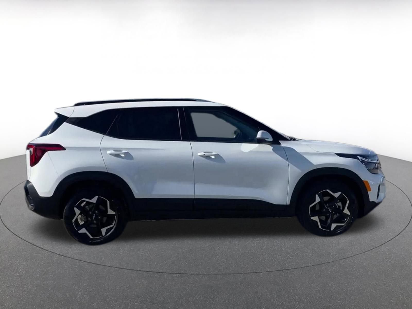 Thumbnail: 2025 Kia Seltos - 16