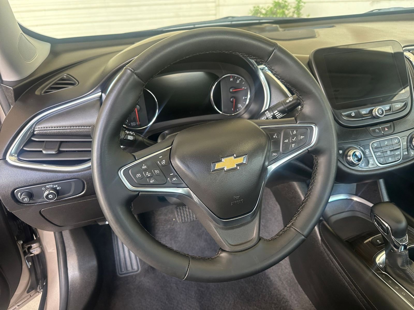 Thumbnail: 2024 Chevrolet Malibu - 28