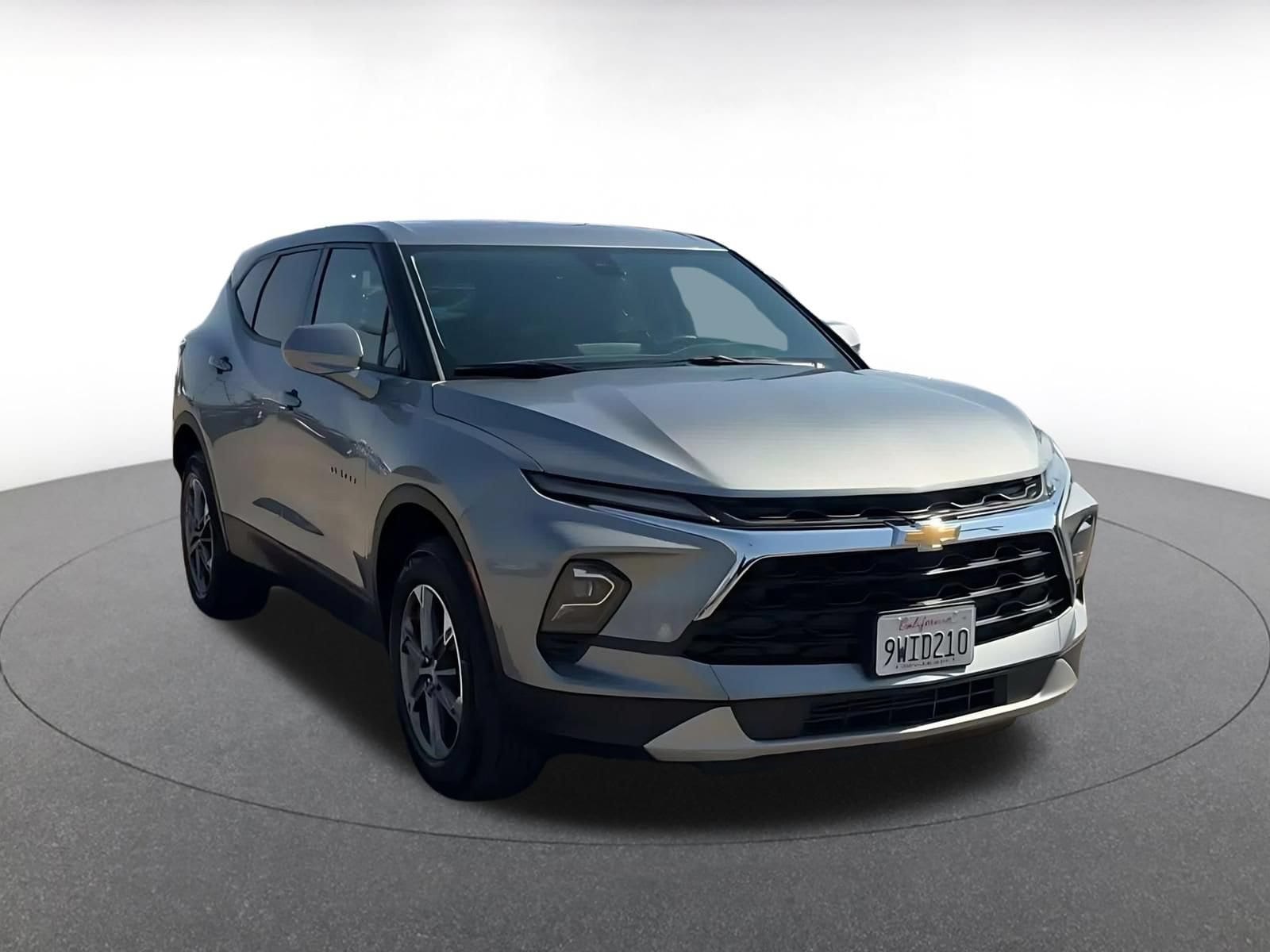 Thumbnail: 2026 Chevrolet Blazer - 2