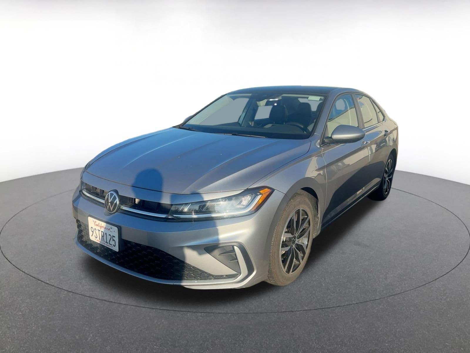 Thumbnail: 2025 Volkswagen Jetta - 2