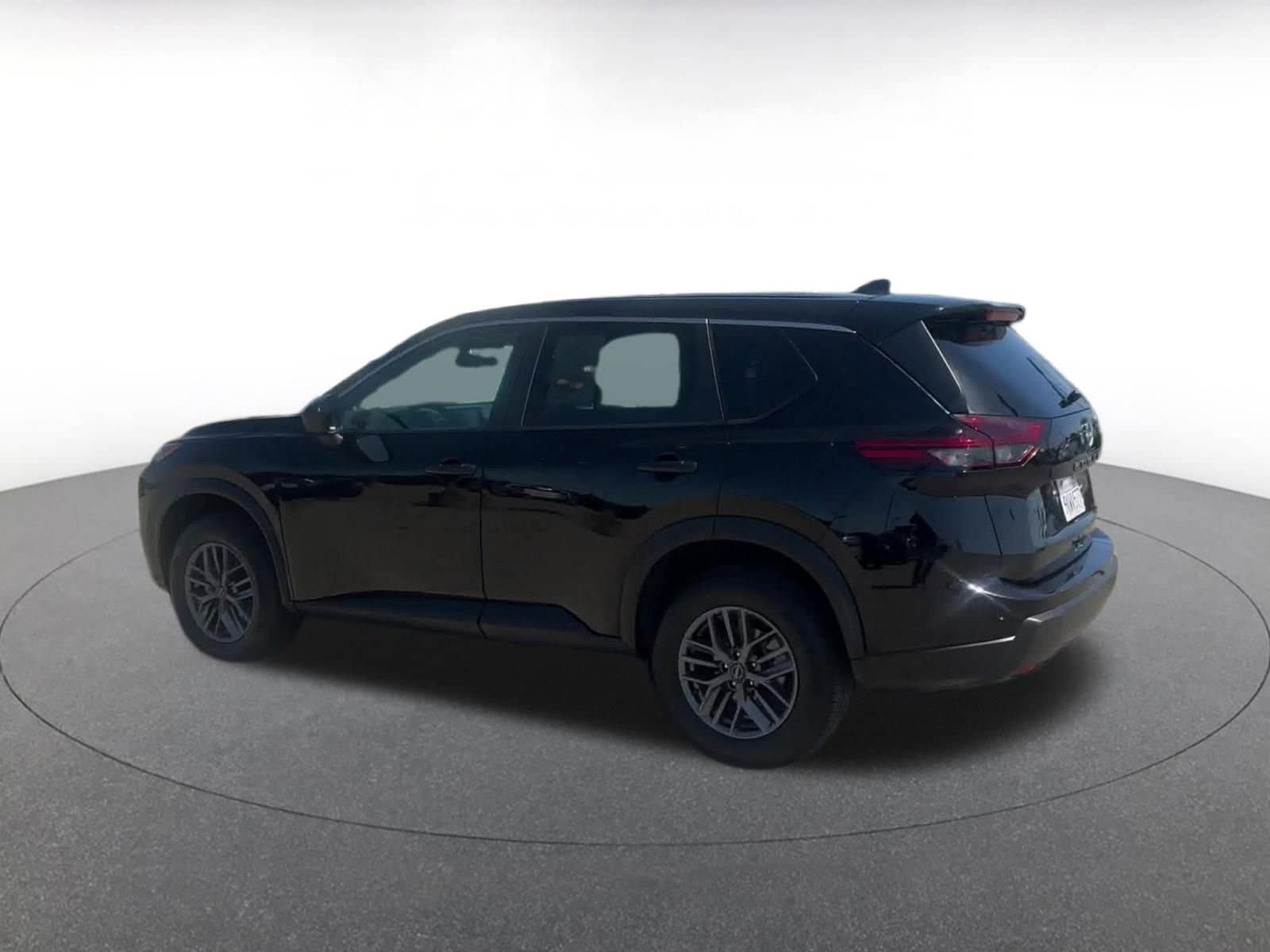 2024 Nissan Rogue S 10