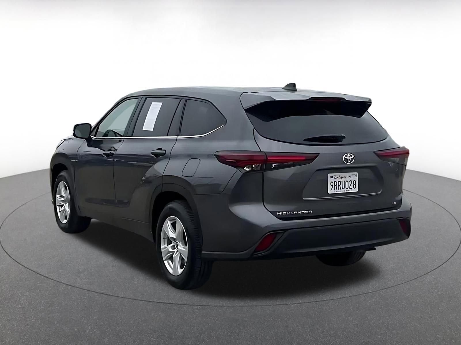 Thumbnail: 2025 Toyota Highlander - 10