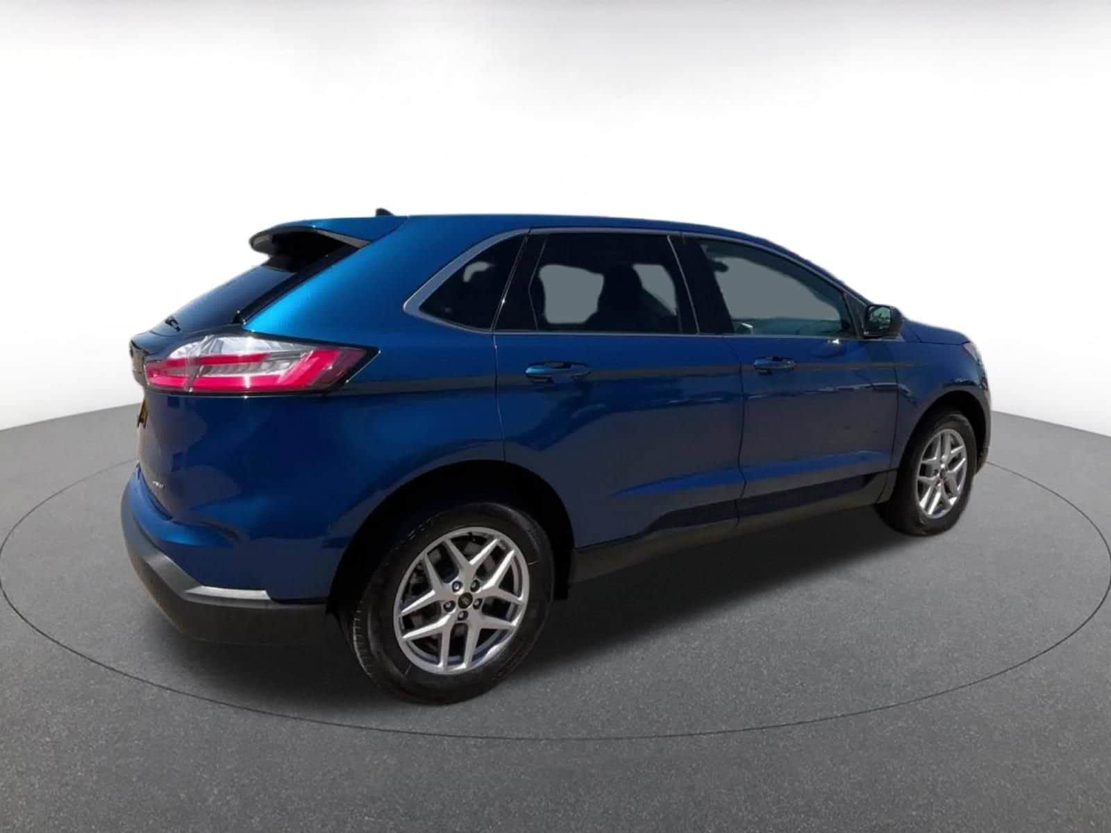 Thumbnail: 2024 Ford Edge - 14