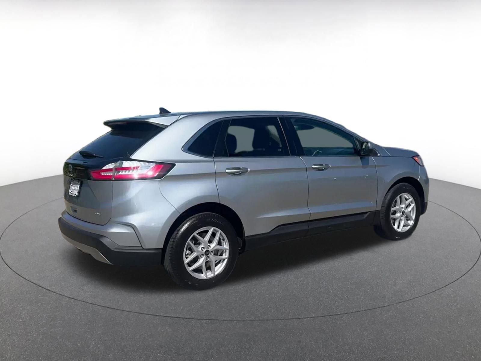 Thumbnail: 2023 Ford Edge - 15
