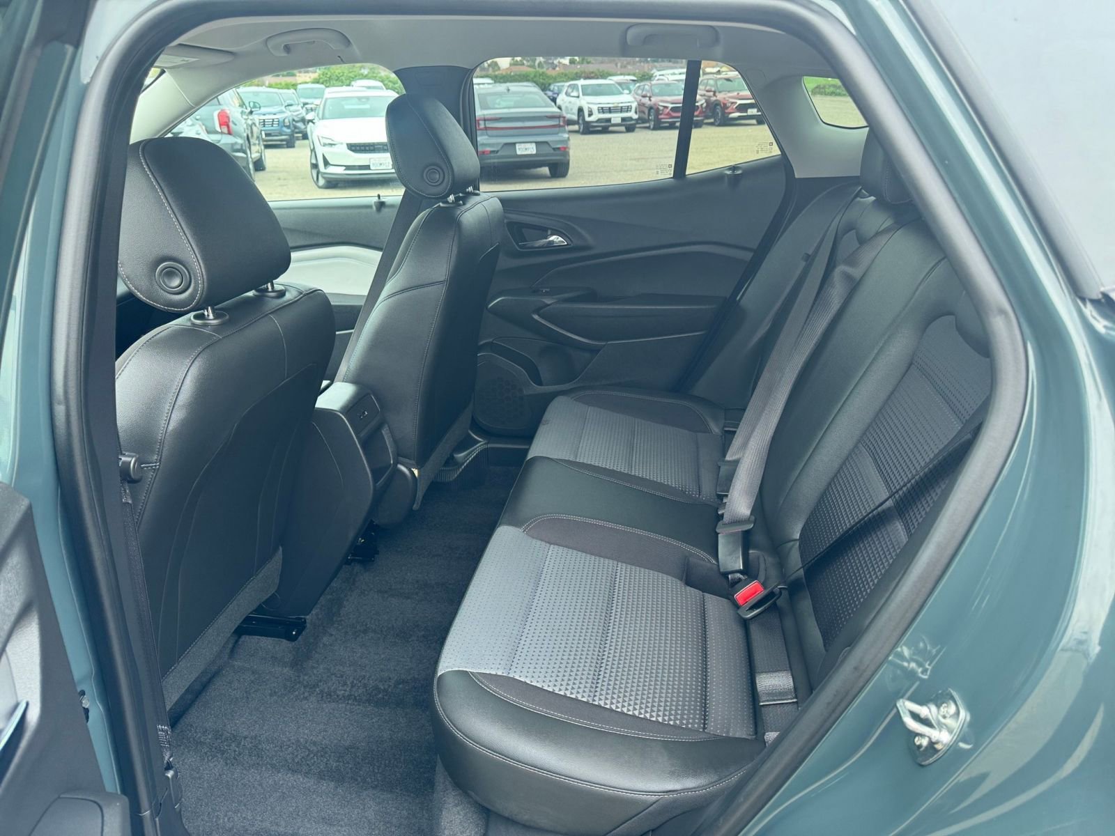 Thumbnail: 2025 Chevrolet Trax - 25