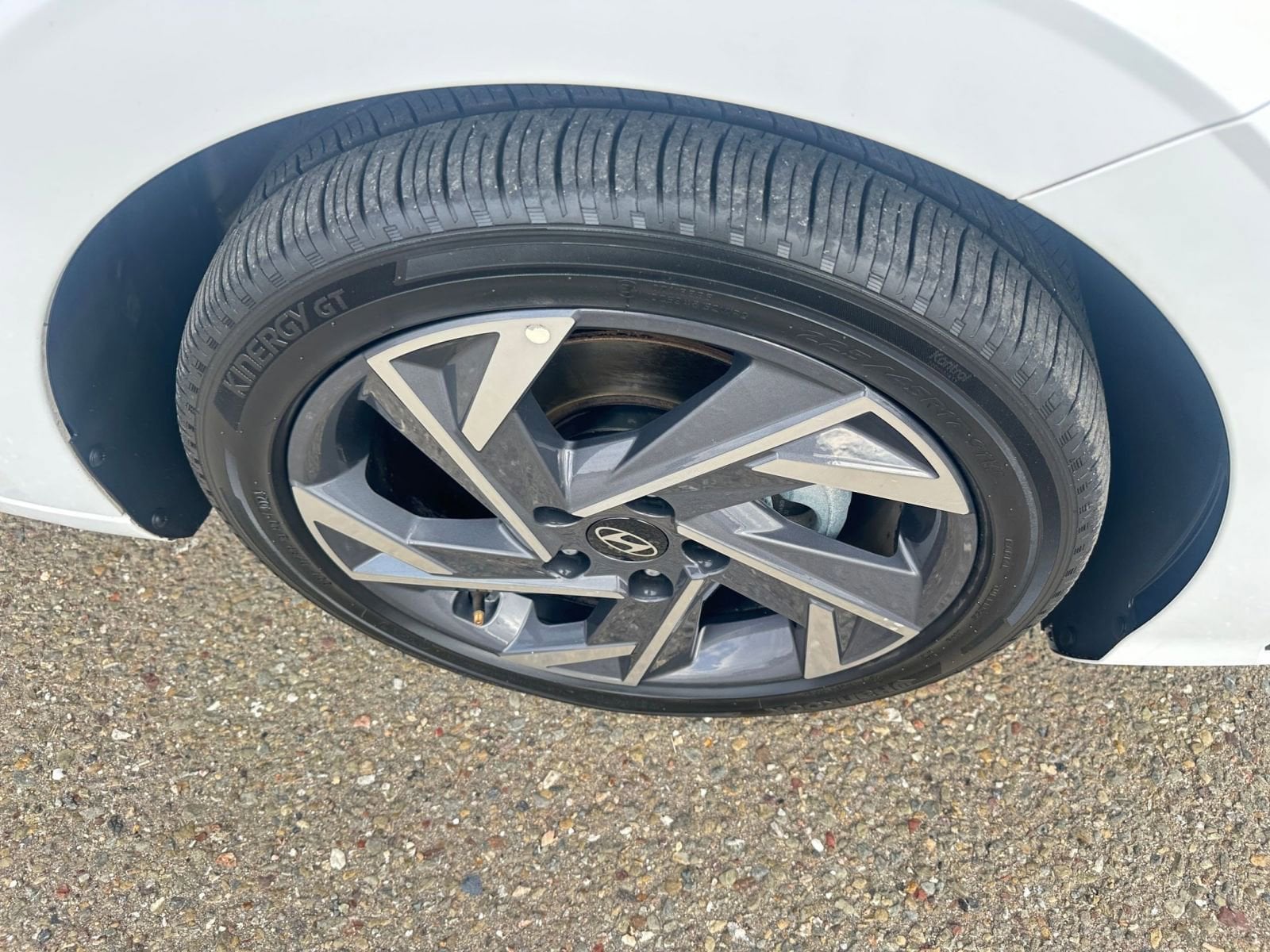 Thumbnail: 2025 Hyundai Elantra - 32