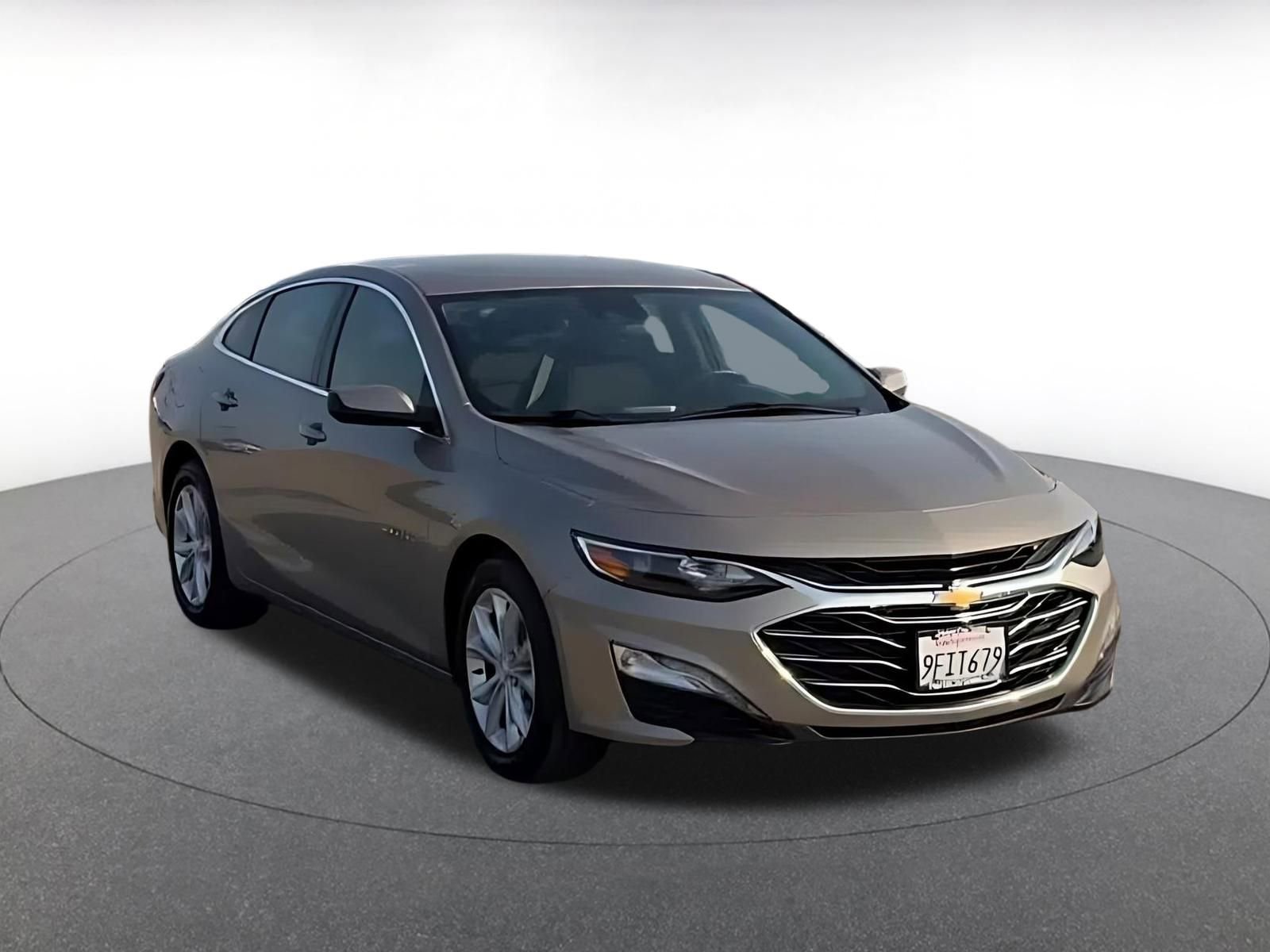 Thumbnail: 2023 Chevrolet Malibu - 3