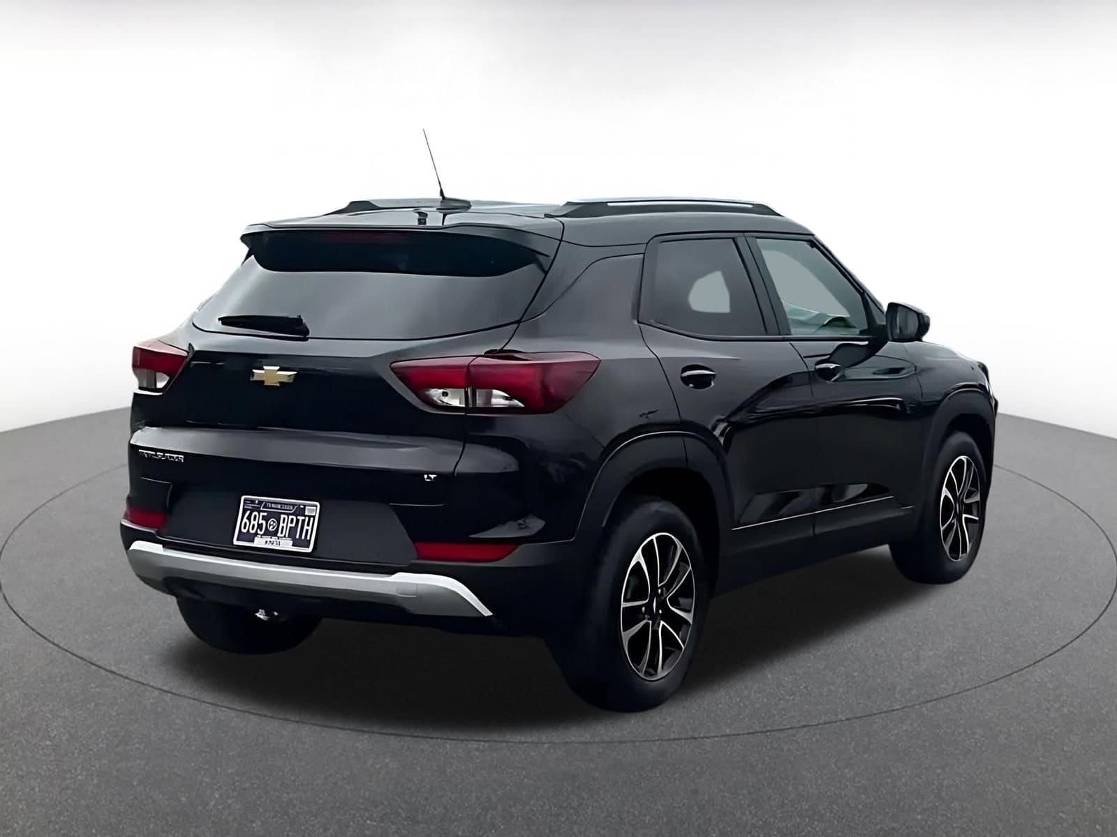 Thumbnail: 2025 Chevrolet TrailBlazer - 14