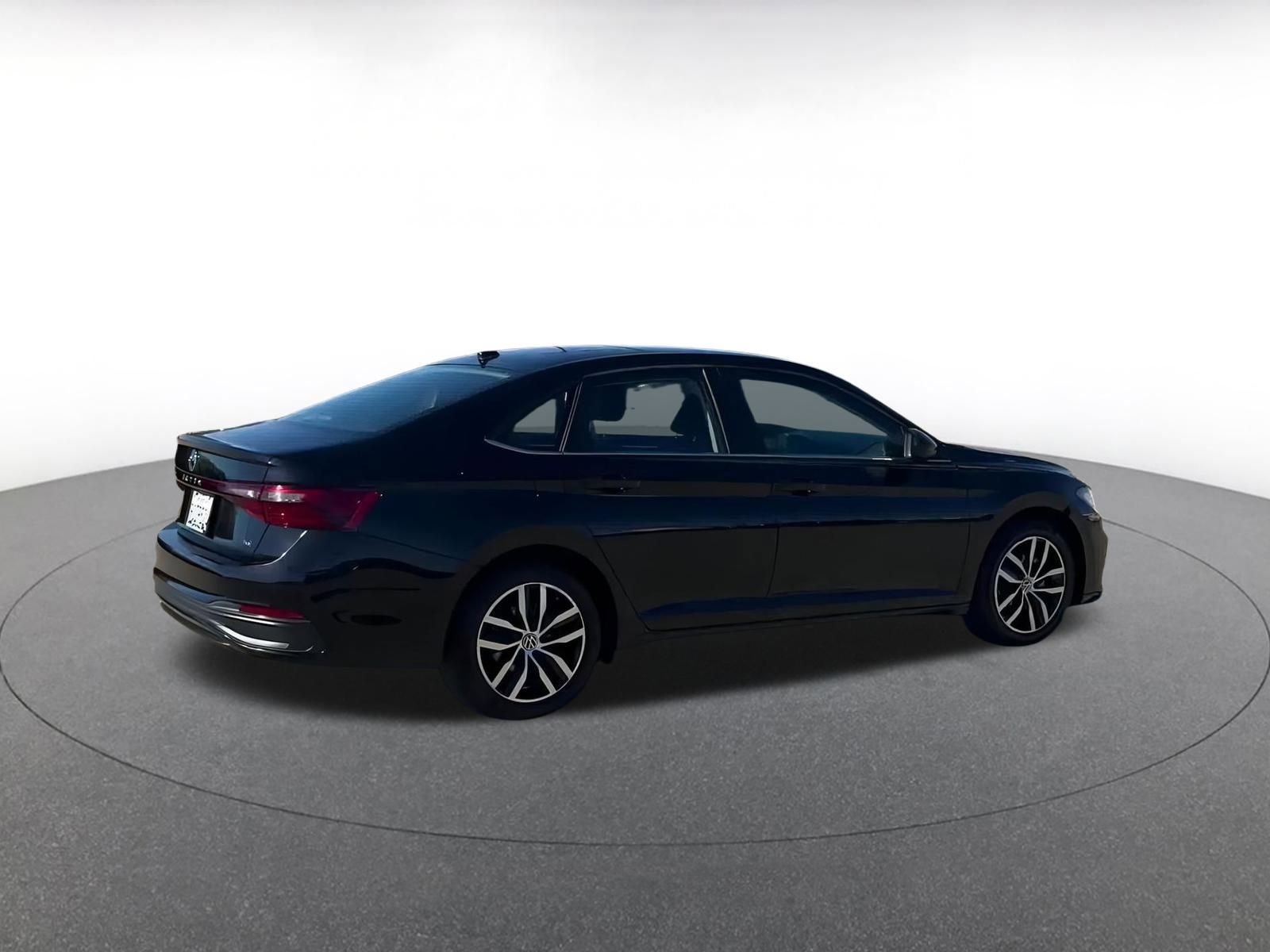 Thumbnail: 2025 Volkswagen Jetta - 15