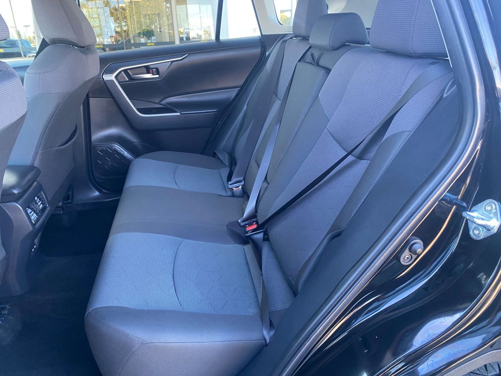 Thumbnail: 2025 Toyota RAV4 - 31