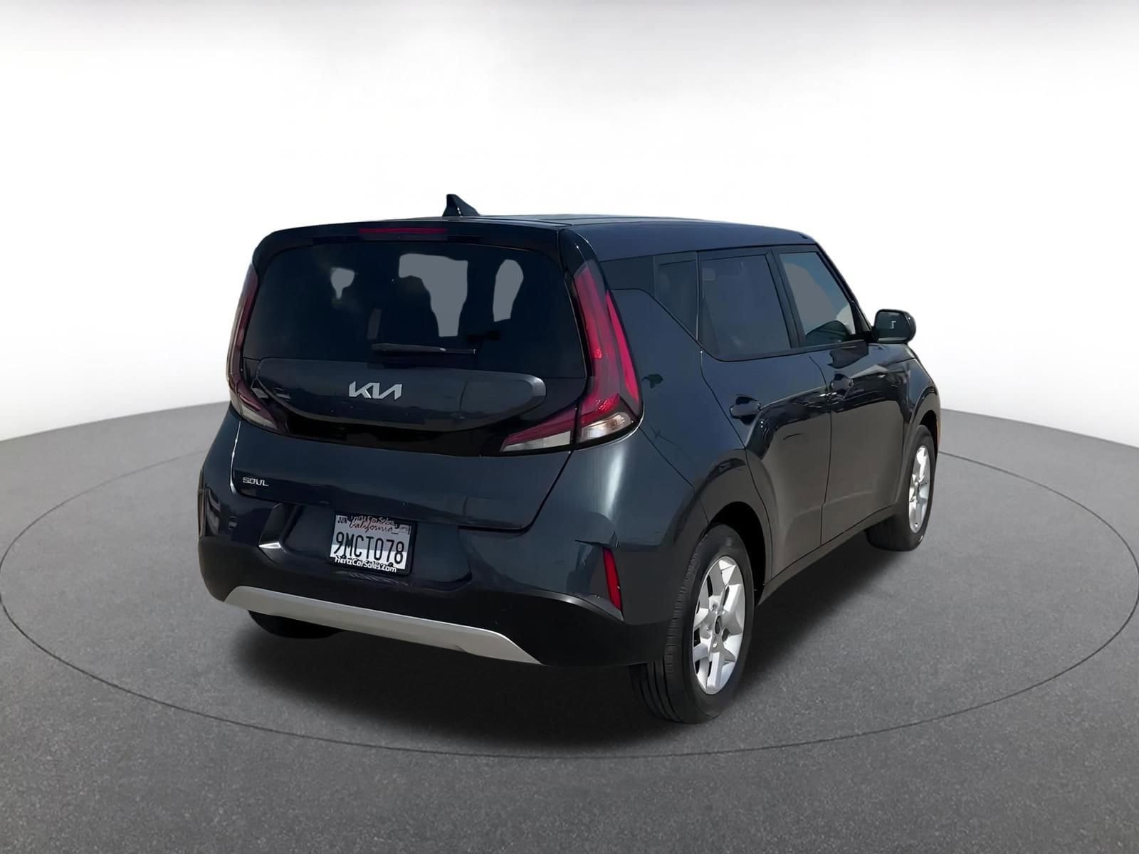 2024 Kia Soul LX 13